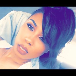 Meet your Posher, Roni